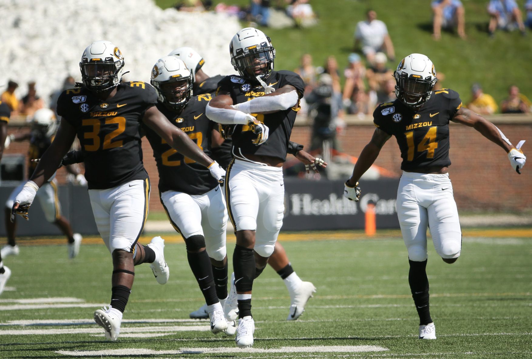 West Virginia Mountaineers vs Missouri Tigers